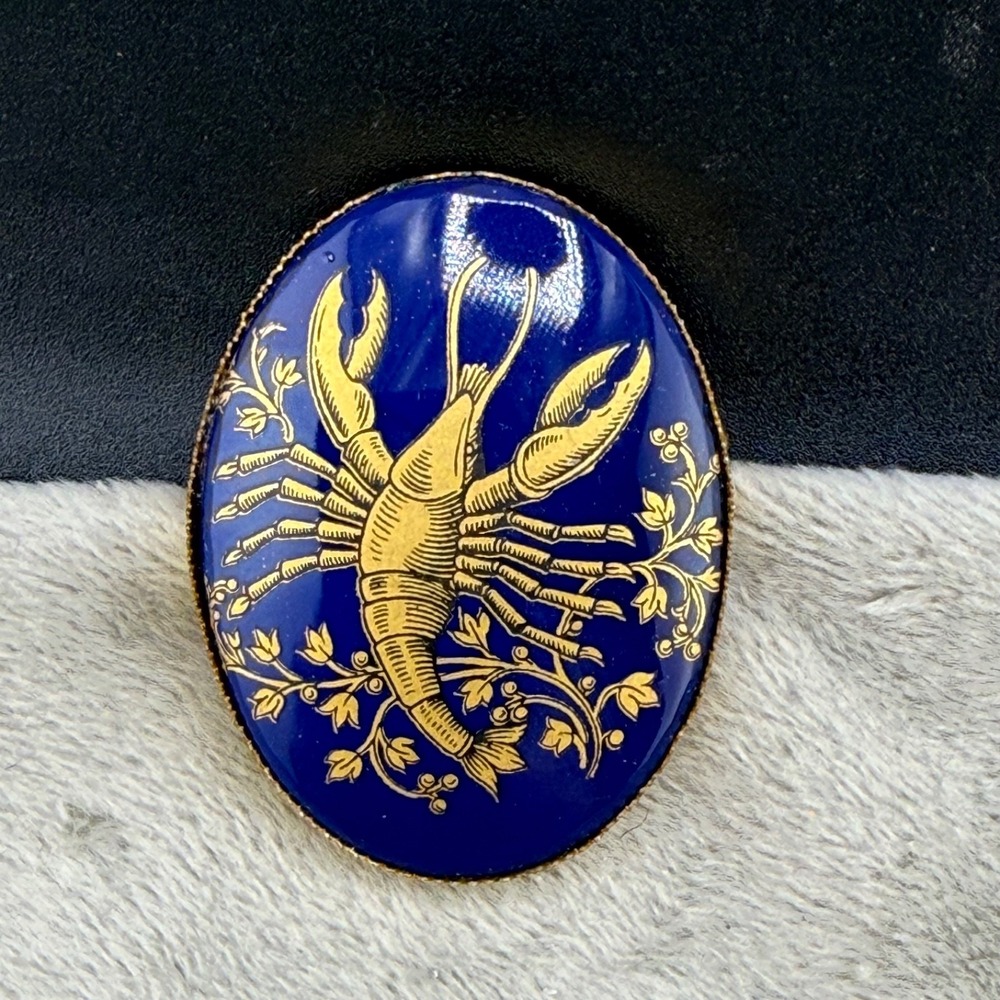 Vintage Zodiac Brooch‎ Cancer Horoscope Scorpion Cobalt Blue Glass Gold Tone